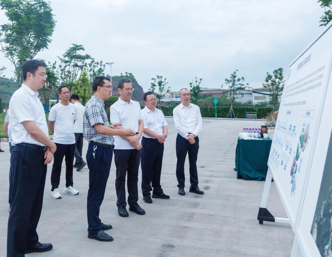 省国资委党委书记、主任冯文生赴宜宾调研国企改革深化提升行动工作并主持召开片区座谈会